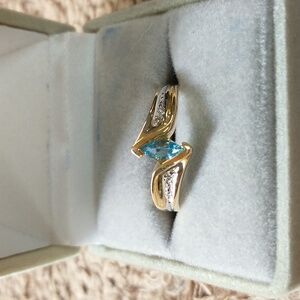 10k gold aquamarine ring